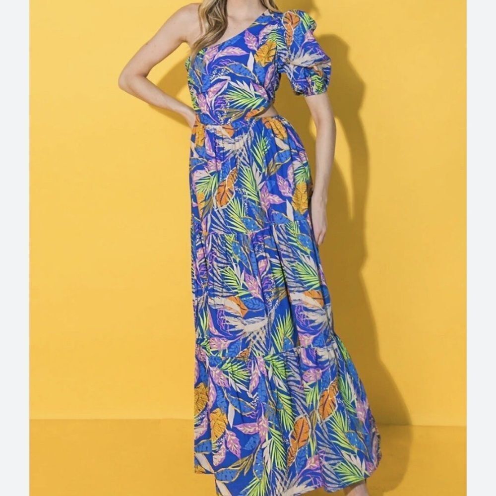 Flying Tomato Blue and Yellow Leaf Print One Shoulder Maxi Dress in Size Medium